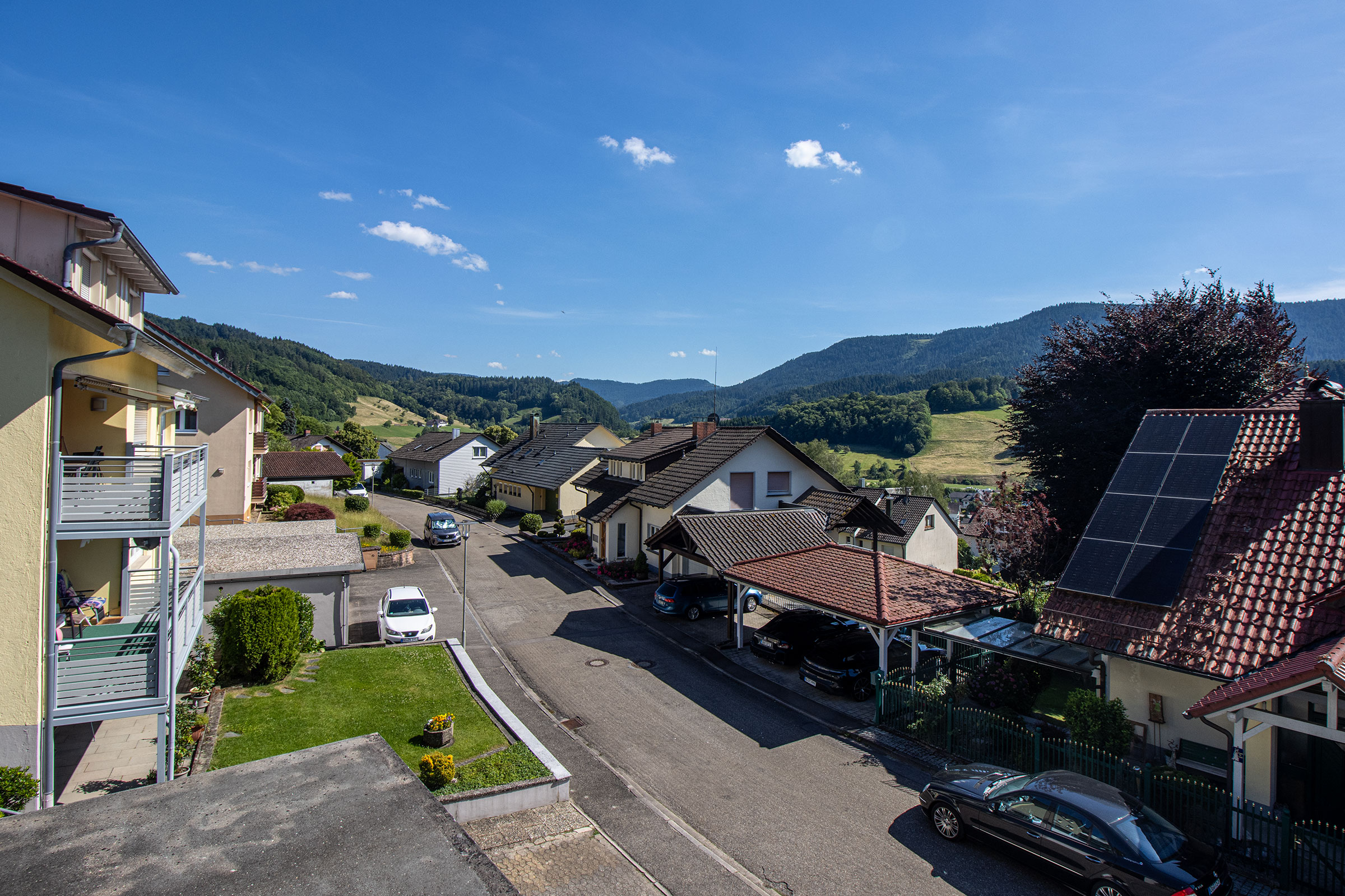 Ferienwohnung Oppenau – Terrasse mit Panoramablick Schwarzwald